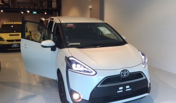 TOYOTA SIENTA G full