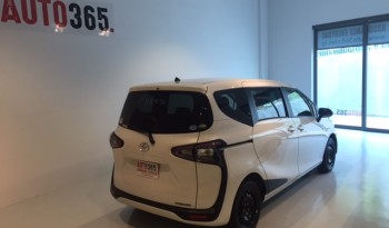 TOYOTA SIENTA G full
